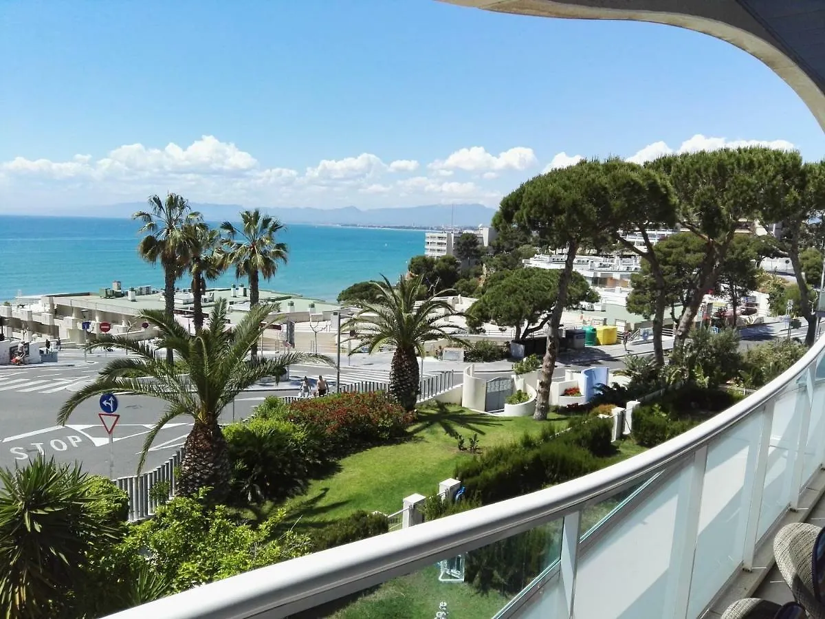 Apartamento En Playa Capellans location